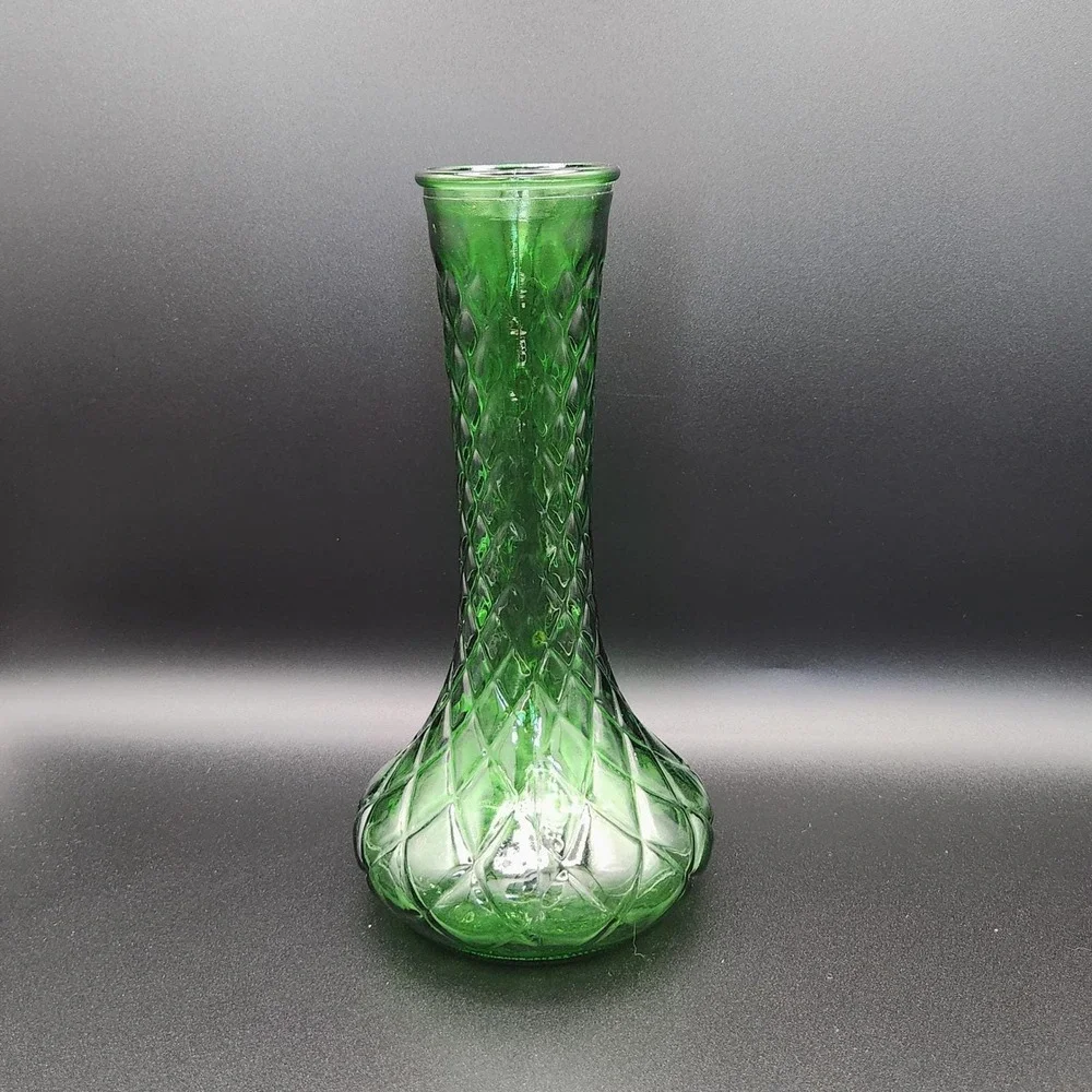 Vintage Emerald Green 4095 unmarked Hoosier Glass Bud‎ Vase